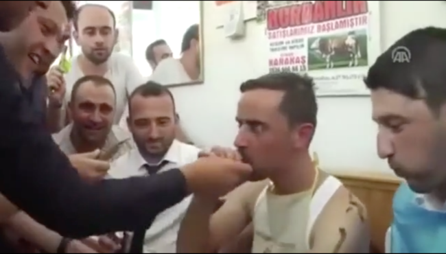Damada düğün öncesi yapmadıkları işkence kalmadı!