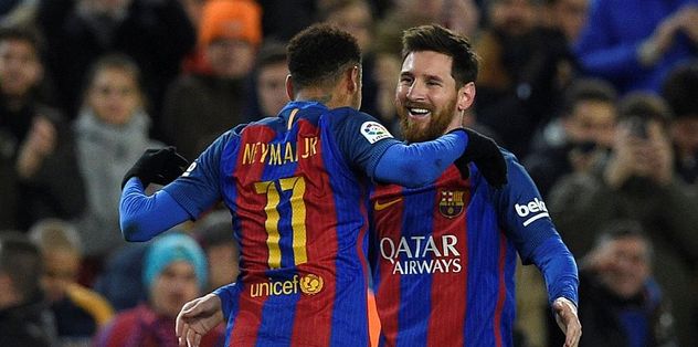 Neymar, Messi'yi solladı
