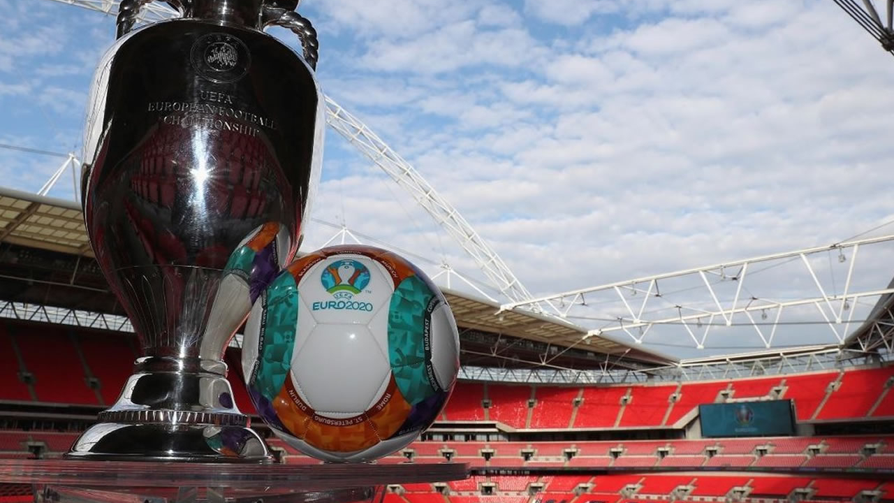 UEFA'dan flaş erteleme kararı