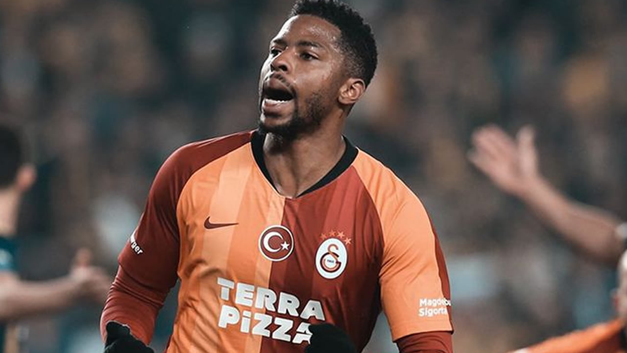 Galatasaraylı Donk'un acı günü!