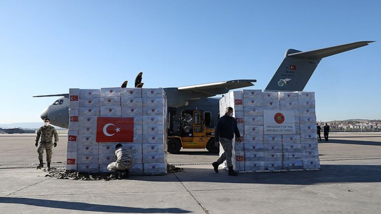 Son dakika... İngiliz bakanlar koruyucu ekipmanlar için Türkiye'ye teşekkür etti