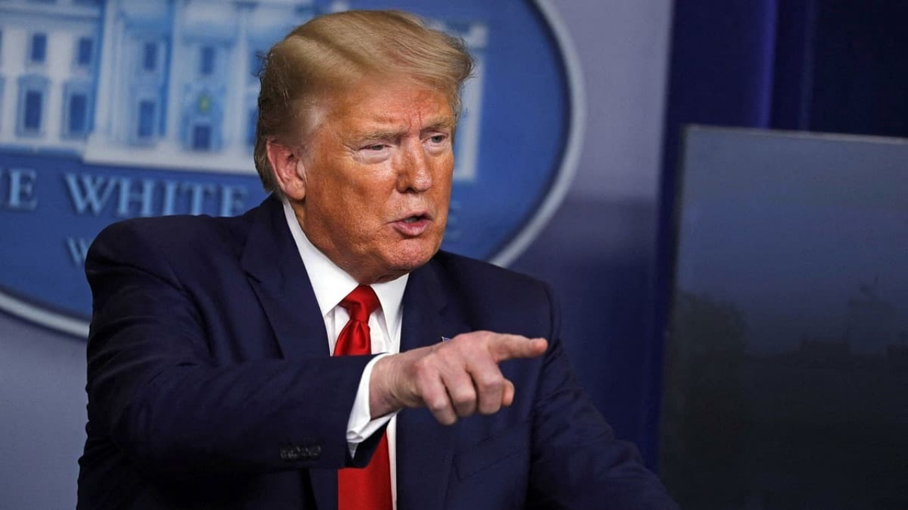 Trump akılalmaz 'dezenfektan' teklifine açıklık getirdi! Bakın neden söylemiş...