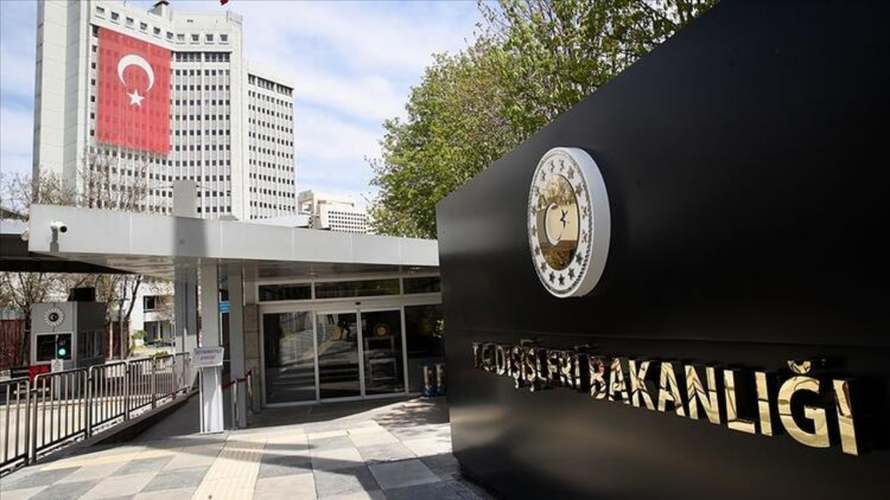 Yurt dışında 16 Türk vatandaşı daha koronaya yenik düştü