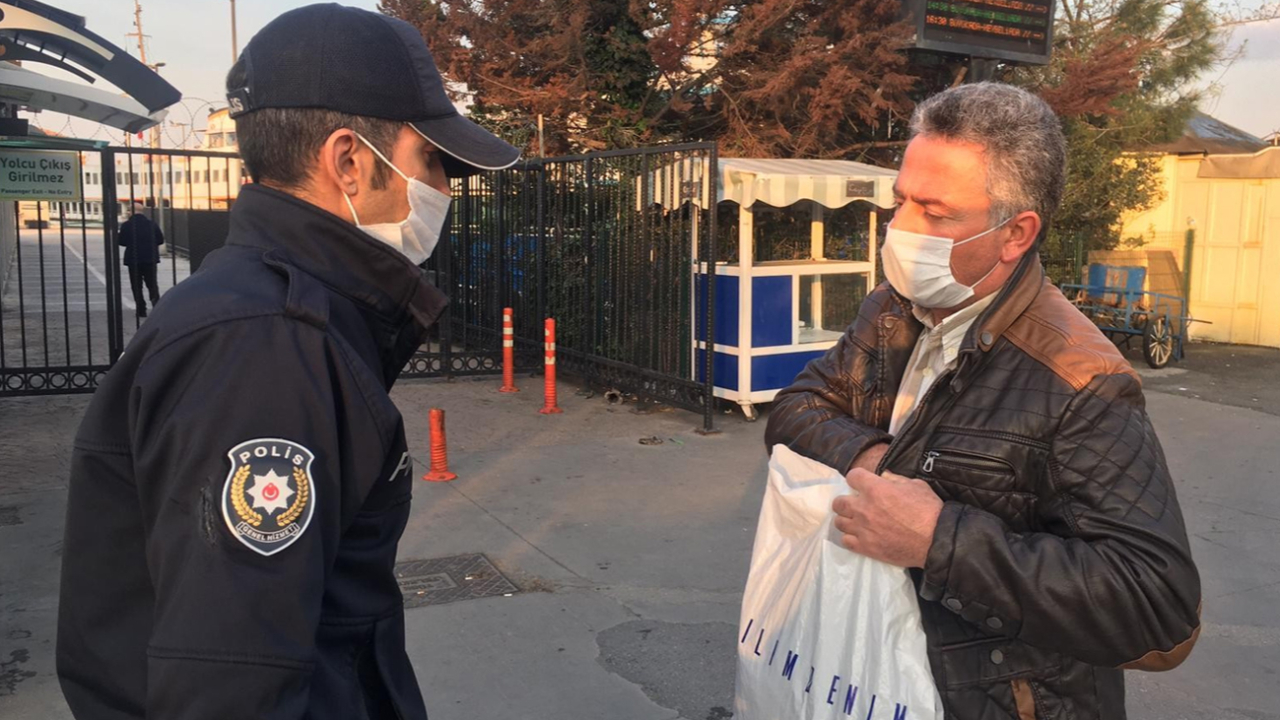 Son dakika... Adalar vapur seferleri kontrollü olarak yapılmaya başlandı