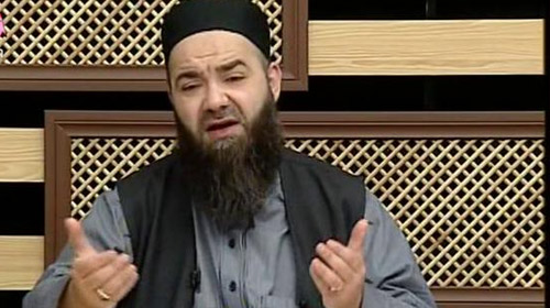 Cübbeli Ahmet uydurma hadislerle konuşuyor