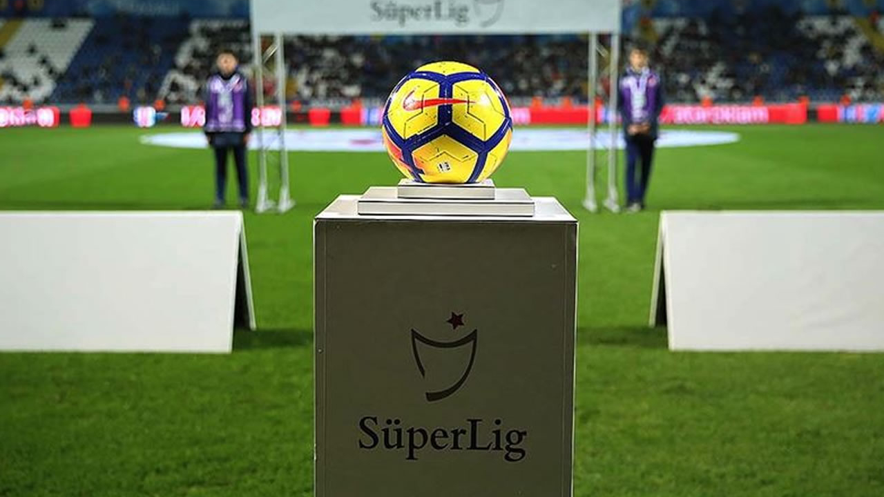Koronavirüs salgını Süper Lig'i vurdu! Zarar 1 milyar lirayı bulabilir