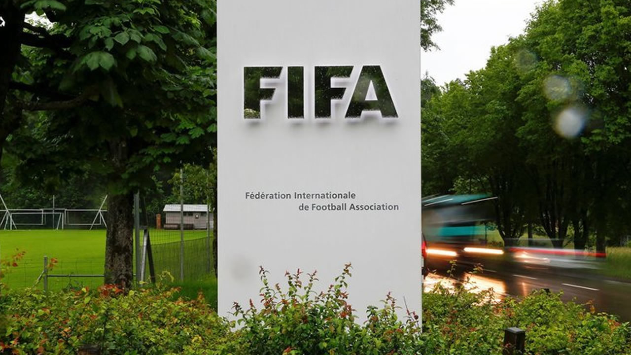 FIFA'dan flaş uyarı: Eylüle kadar futbol oynanmamalı
