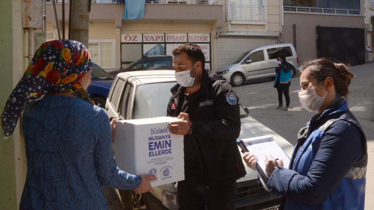 Mudanya Belediyesinden 4 bin 166 aileye ramazan paketi