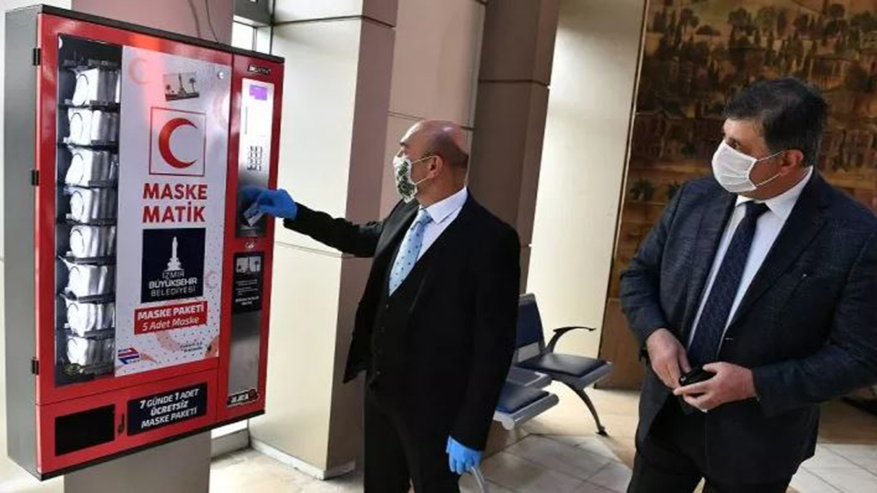 İzmir'de vapur iskelelerine maskematik