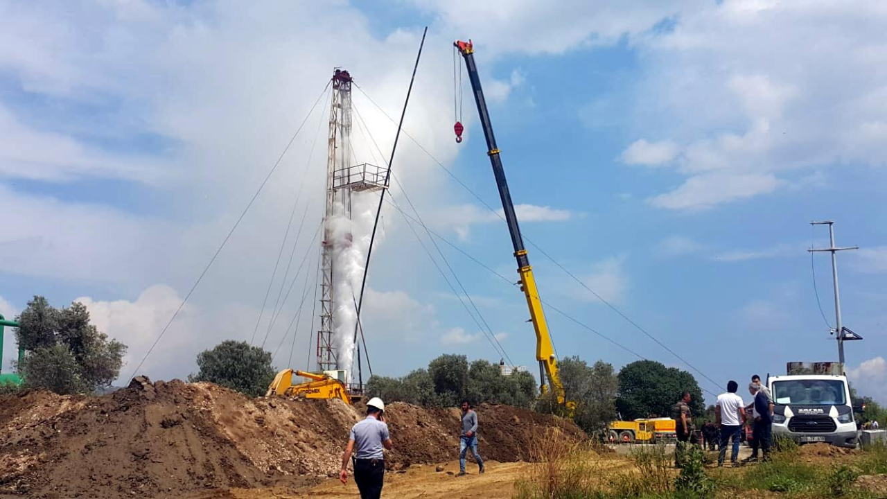Aydın'da jeotermal su borusu patladı