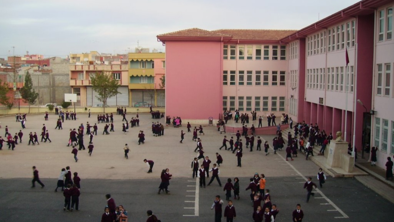 Okullara 1 Haziran'da kademeli başlangıç! 8. ve 12. sınıflara öncelik verilecek