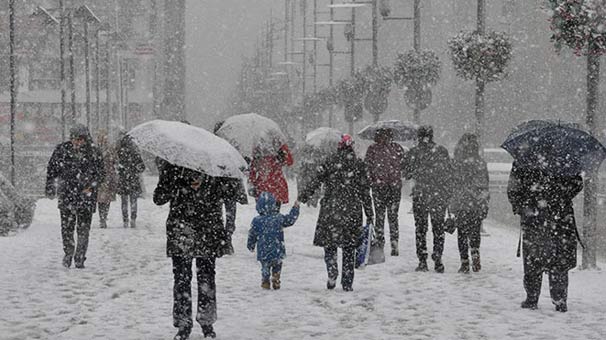 İstanbullular bu tarihe dikkat: Kar geri geliyor!