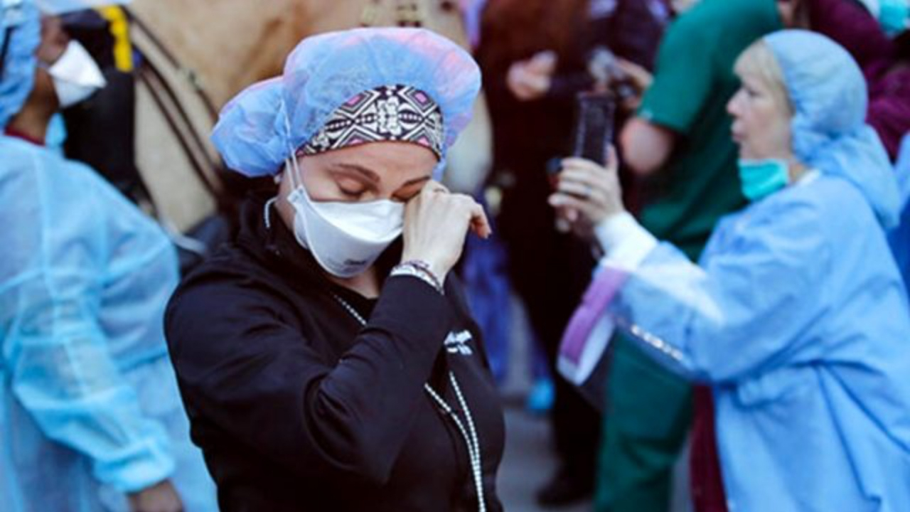 ABD'de bir günde 1711 kişi daha koronadan hayatını kaybetti