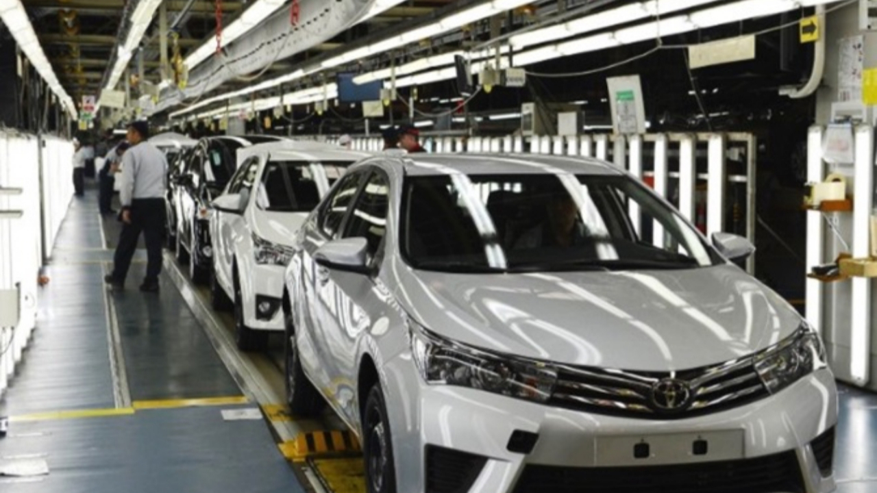 Toyota Türkiye CEO'su Bozkurt: Bir günde yaptığımız satışı, bir ayda yaptık'