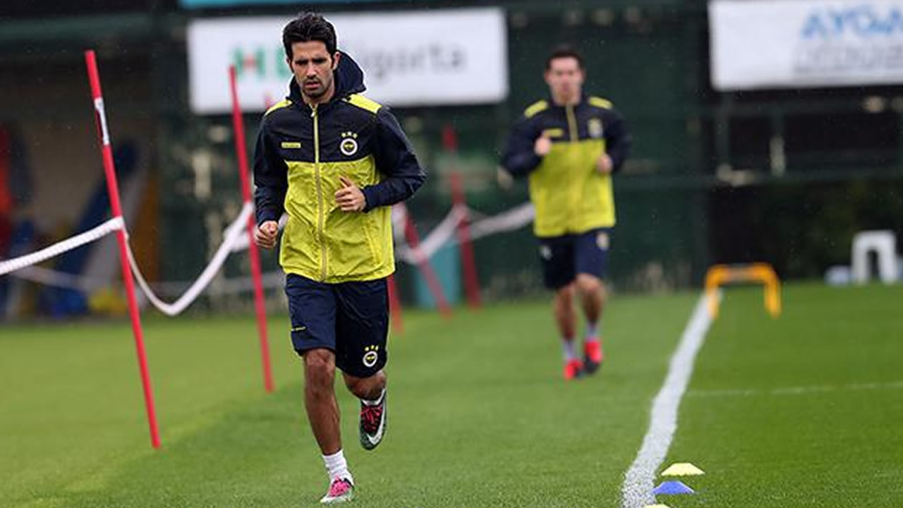 Fenerbahçe sahaya indi, korona sonrası zorlu idman!