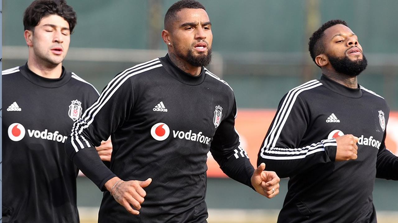 Beşiktaşlı 5 futbolcu karantinaya girdi!