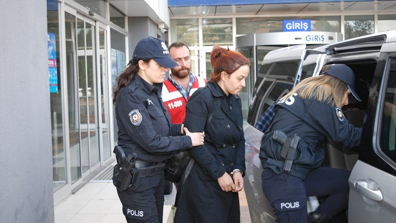 FETÖ elebaşının yeğeni tahliye edildi...