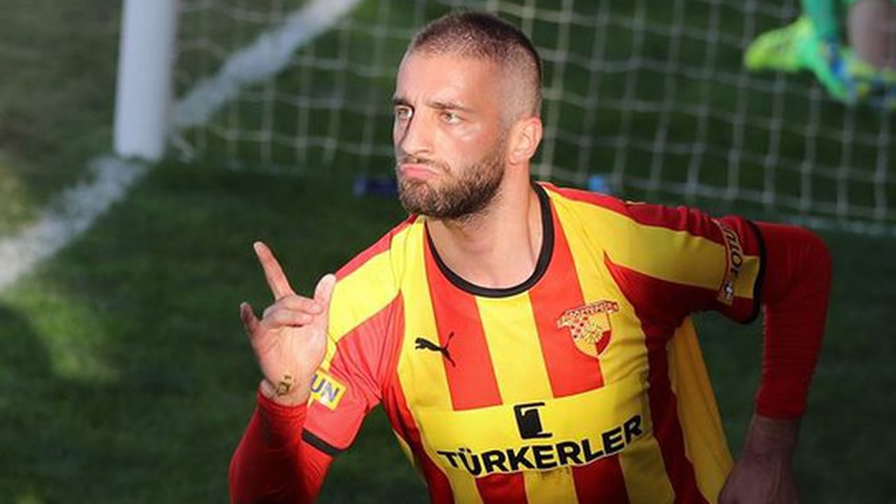 Fenerbahçe ve Galatasaray istiyordu! Alpaslan Öztürk'ün fiyatı belli oldu