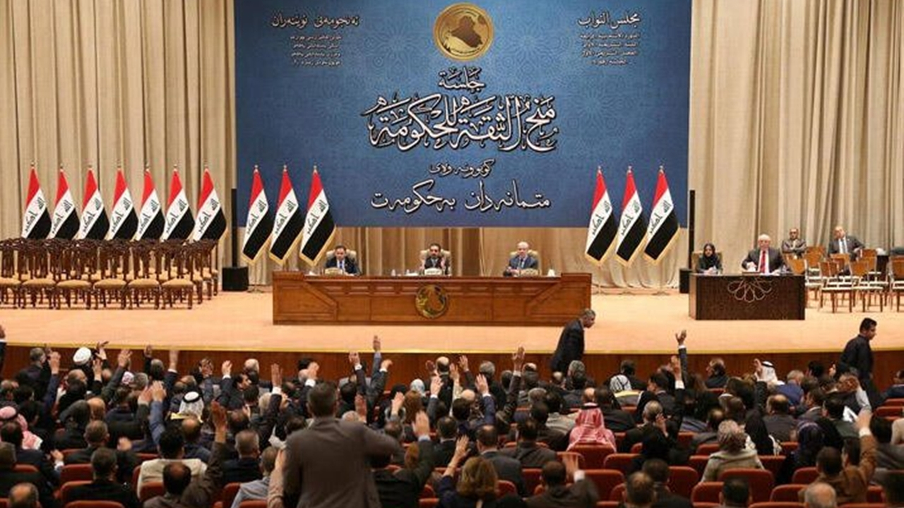 Irak'ta 22 kişilik kabinenin 15 bakanı güvenoyu aldı!