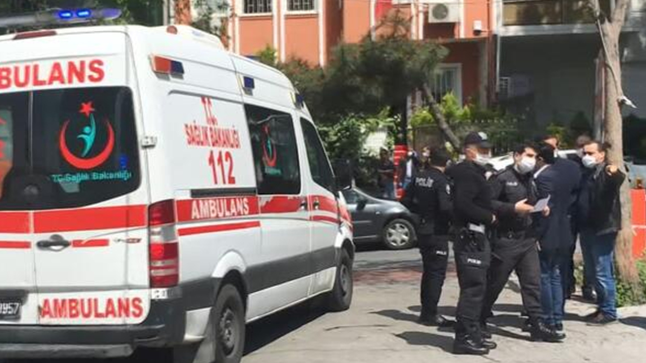 Son dakika... Gıda yardımını beğenmedi, jiletle kendini yaraladı