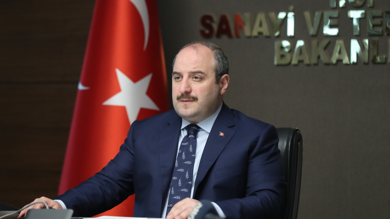 Bakan Varank: Türk sanayisinin zayıflamasına müsaade etmeyeceğiz