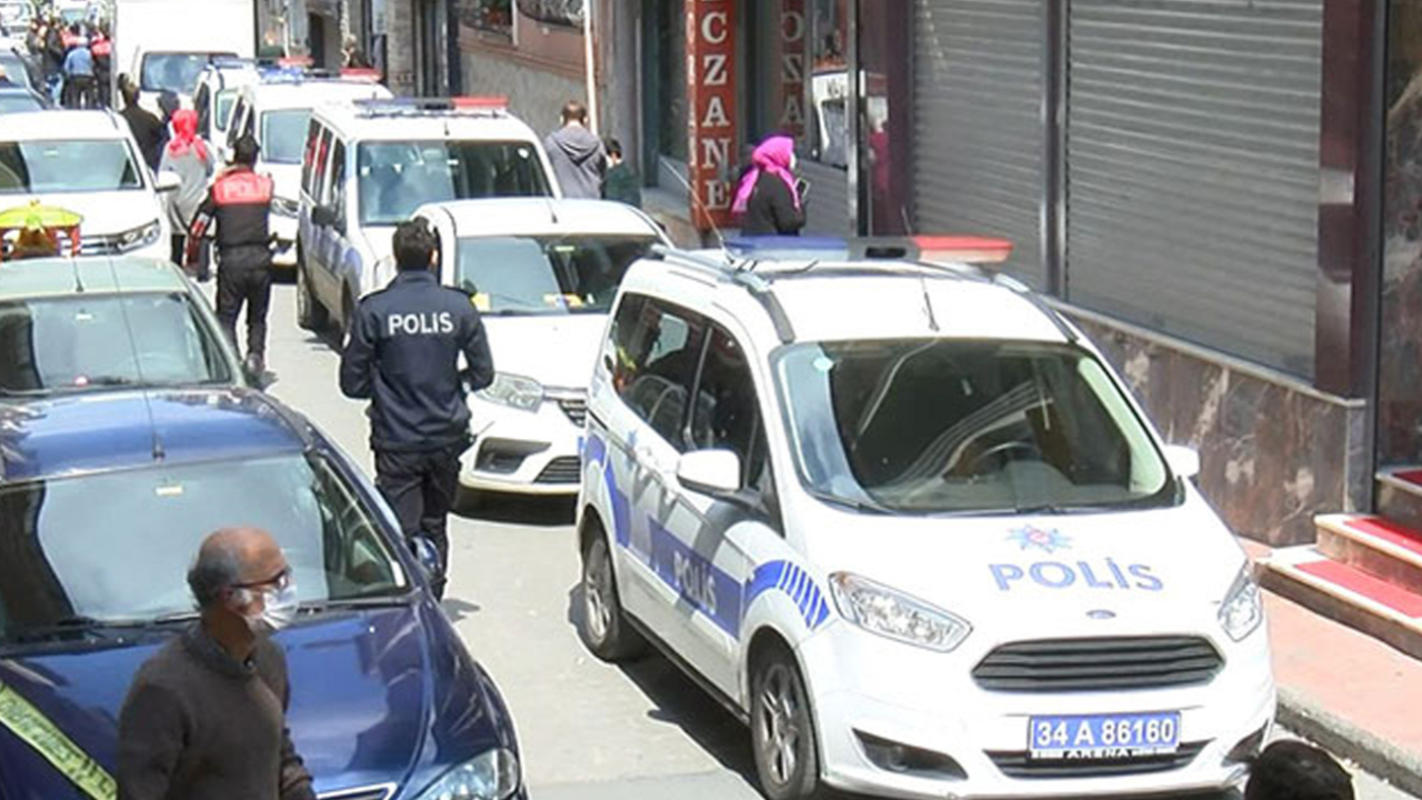 Son dakika... Beyoğlu'nda iki kişinin tartışması kanlı bitti: 2 yaralı