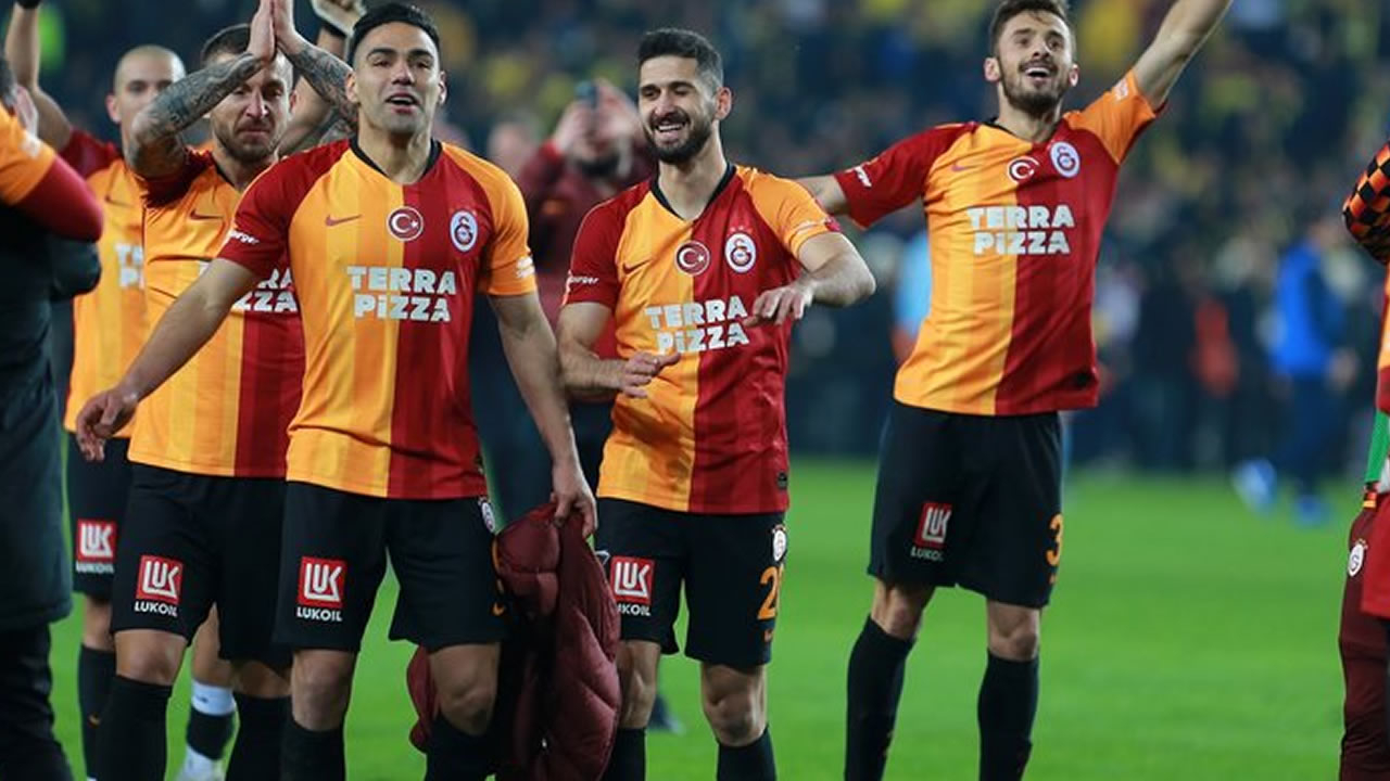 Galatasaray'da maaş krizi! O isimler indirime yanaşmadı