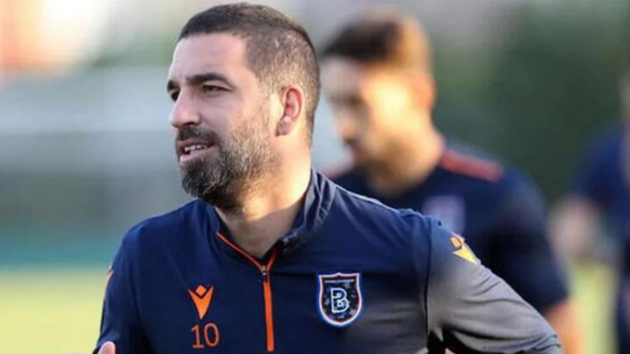 Arda Turan Fenerbahçe'ye göz kırptı
