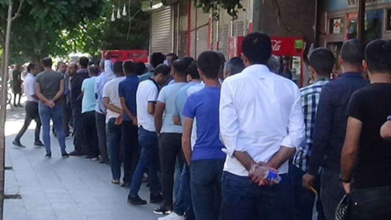 Şubat ayı işsizlik rakamları açıklandı! Geçen yıla oranla sayı azaldı...