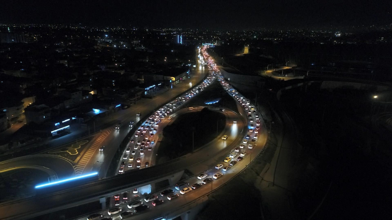 Yasak bitti, trafik kilitlendi!