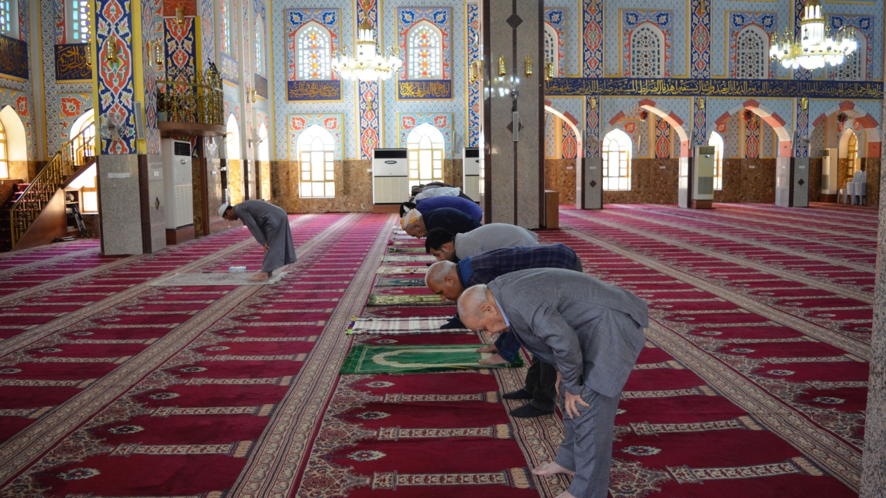 2 ay aradan sonra camide ilk namaz! Herkes seccadesini getirecek...
