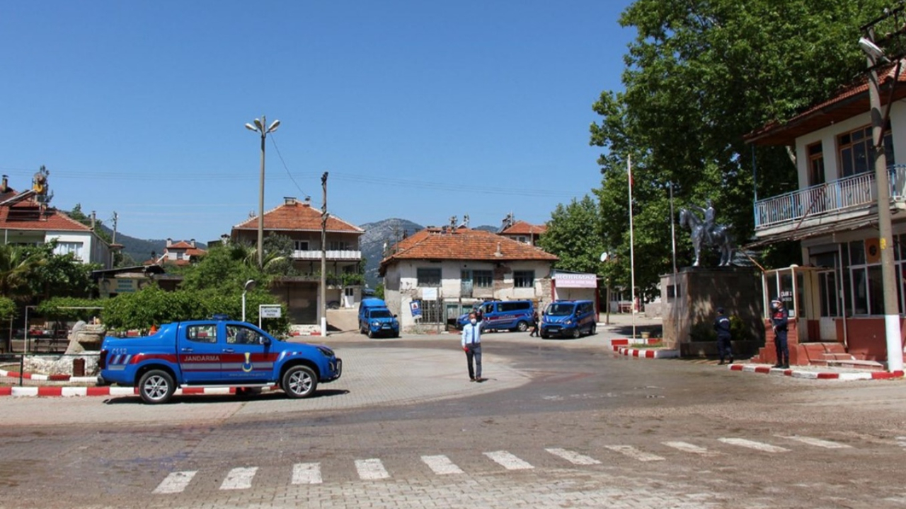 Berberde korona çıktı! Belediye başkanı dahil herkes karantinada