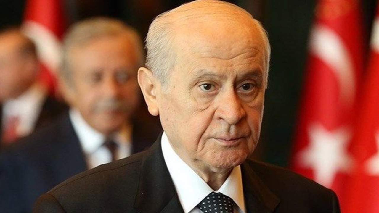 Bahçeli'den Ferdi Tayfur'a geçmiş olsun telefonu!