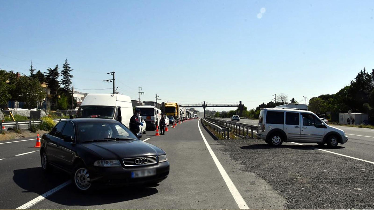 Seyahat kısıtlamasını yanlış anlayanlar Tekirdağ sınırından geri döndü