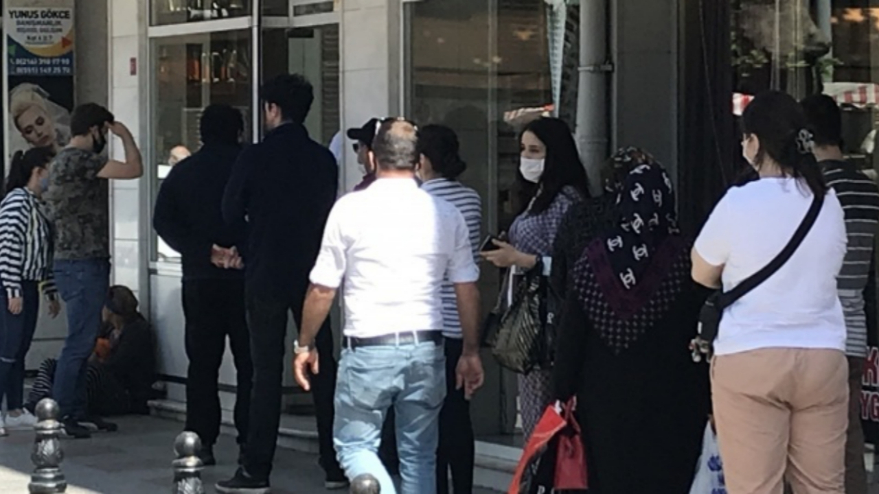 Mağaza indirimi korona dinlemedi