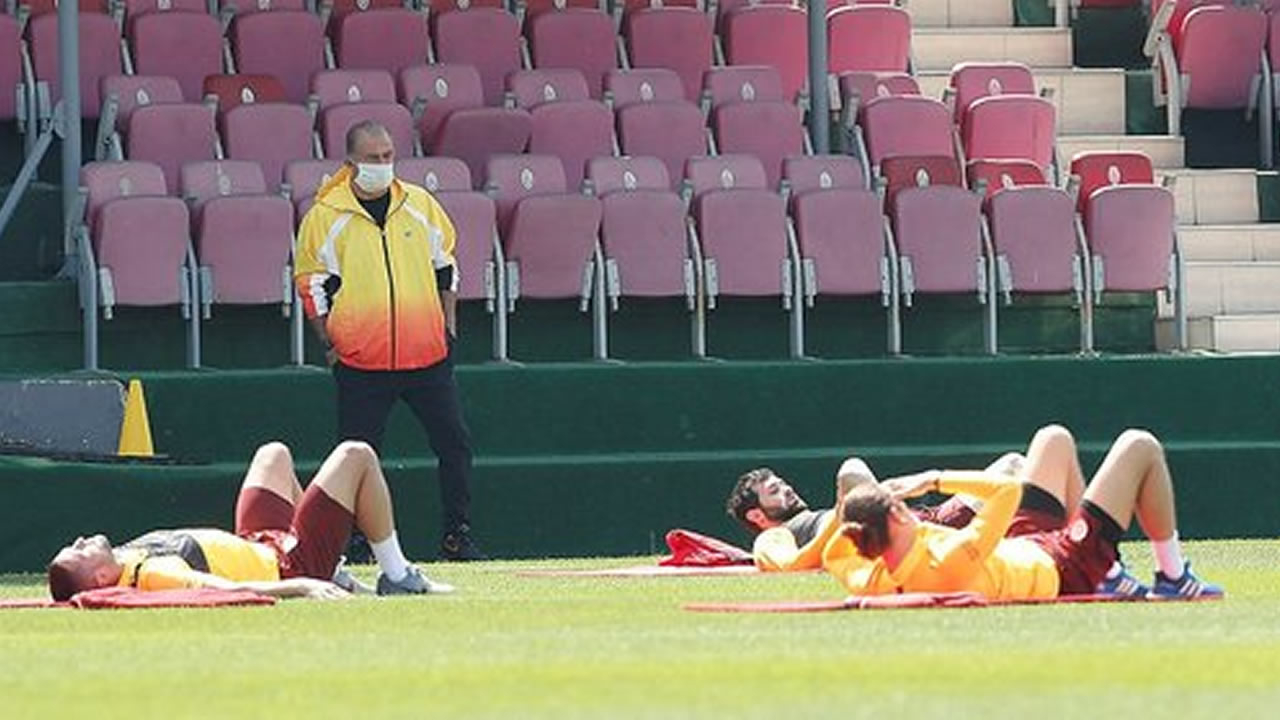 Fatih Terim'den gece yarısı operasyonu!