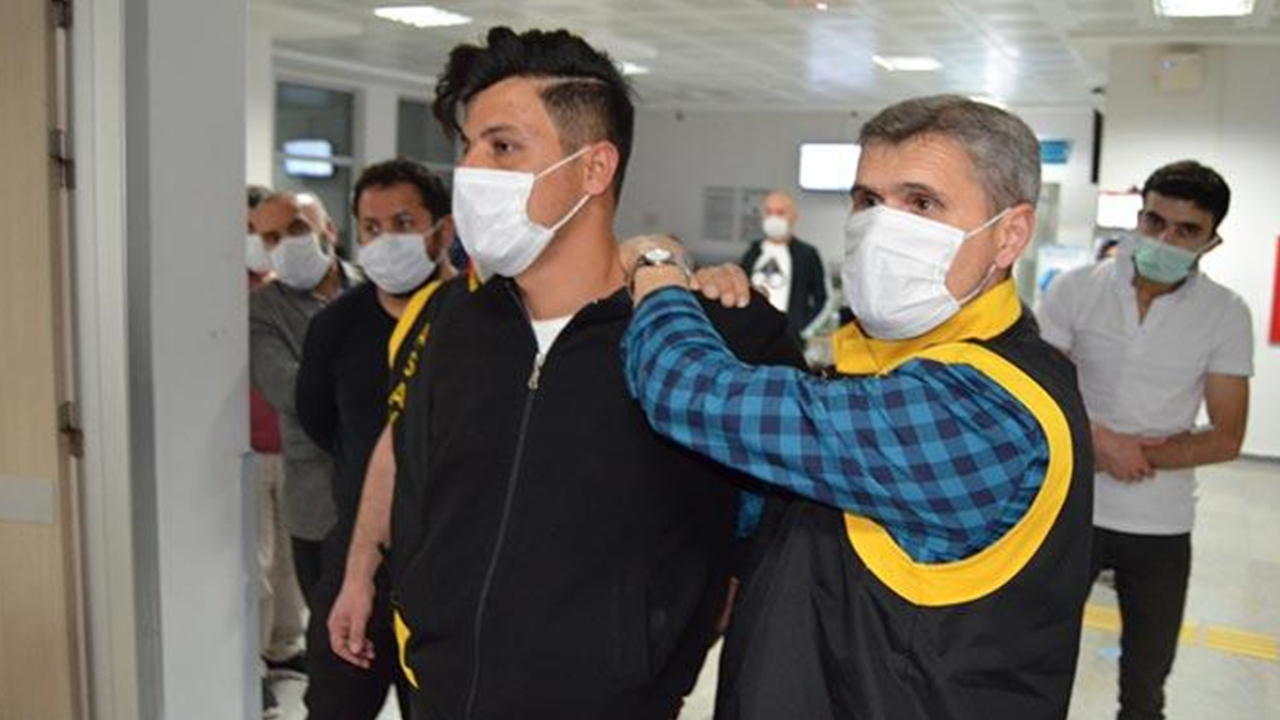 Eşini çocuklarının gözü önünde öldüren cani koca: Beni aldattı onun için kestim