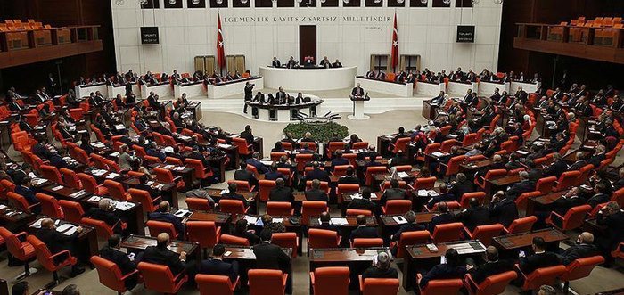 Anayasa değişikliği teklifi 339 oyla kabul edildi