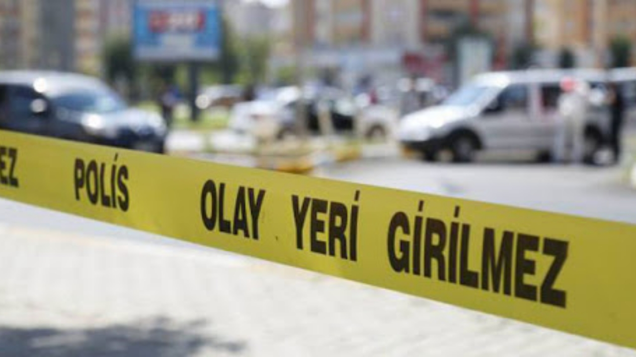 Oğlu tarafından göğsünden bıçaklanan adam öldü