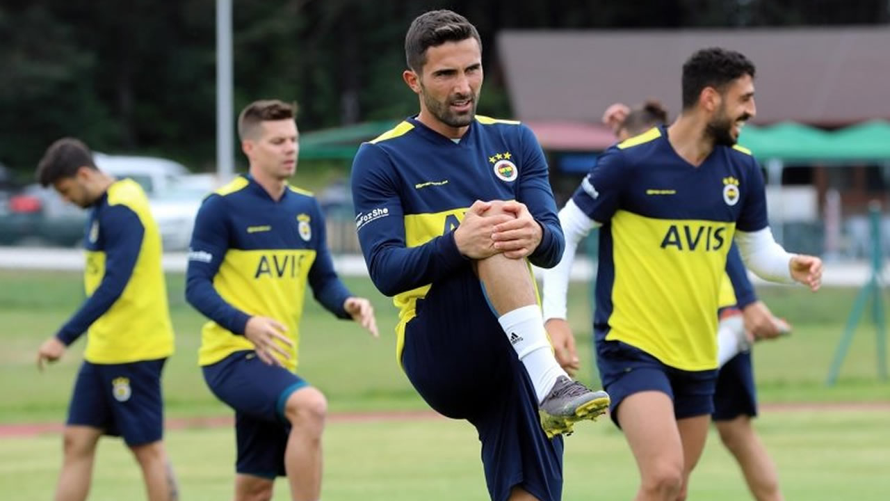 Fenerbahçeli yıldız futbolcuya Bundesliga'dan iki talip!