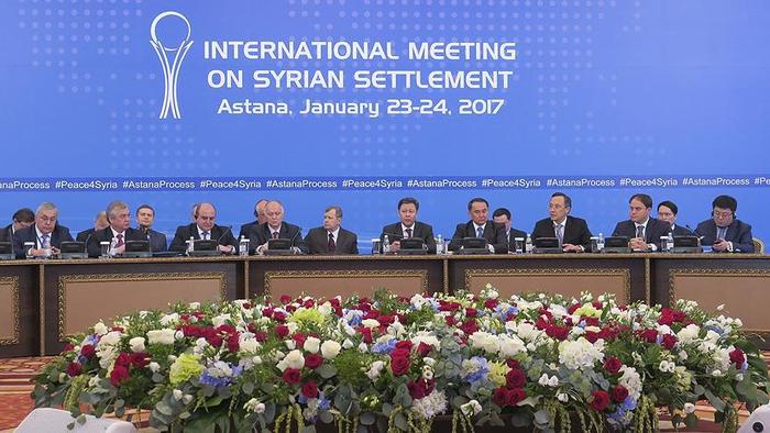 Astana'da Muhalifler taleplerini heyete iletti