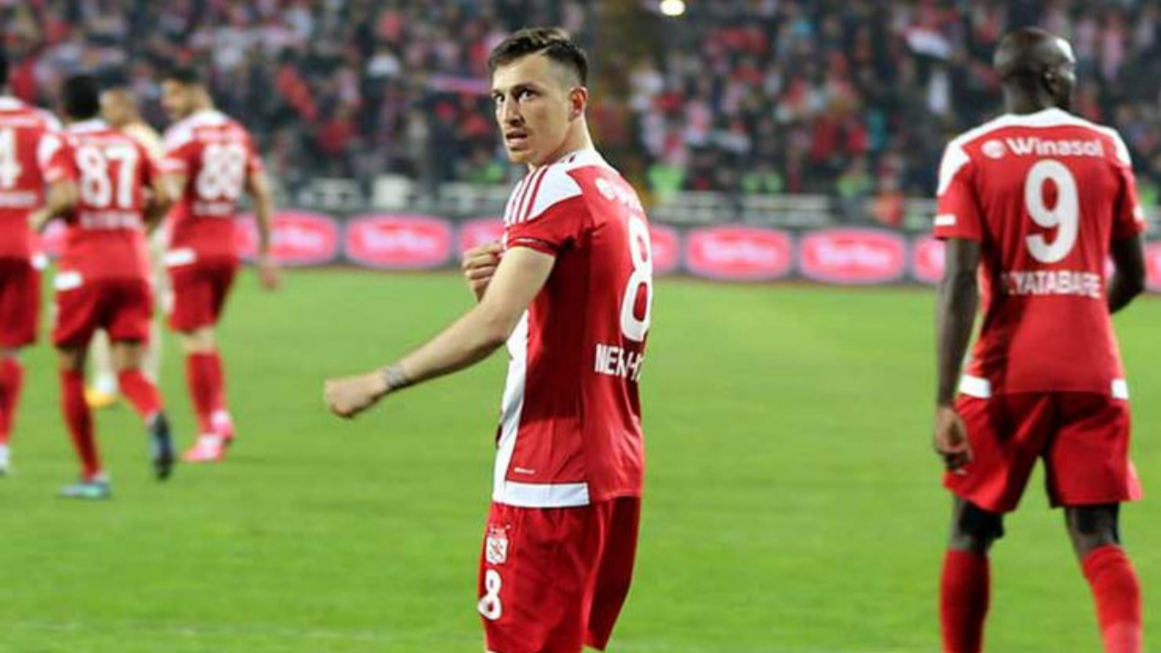 Mert Hakan Yandaş'ın menajerinden ön anlaşma açıklaması
