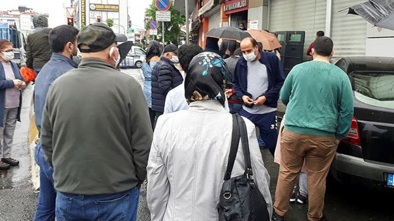 Son dakika... Bayram öncesi kaymakamlıkta seyahat izin kuyruğu