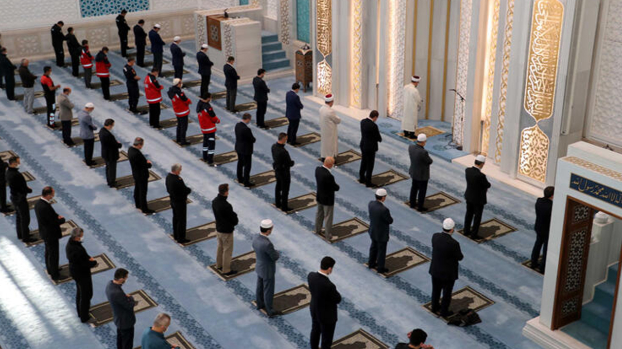Son dakika... Bayram sabahında tarihi görüntüler