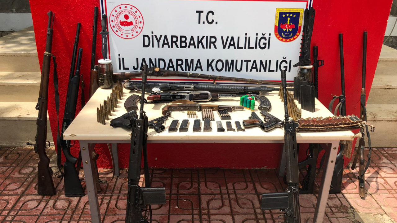 Oğlu gözü önünde öldürülen kalp krizi geçirip öldü