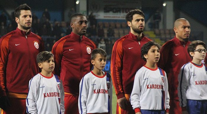 Galatasaray’da yine stoper krizi patladı!