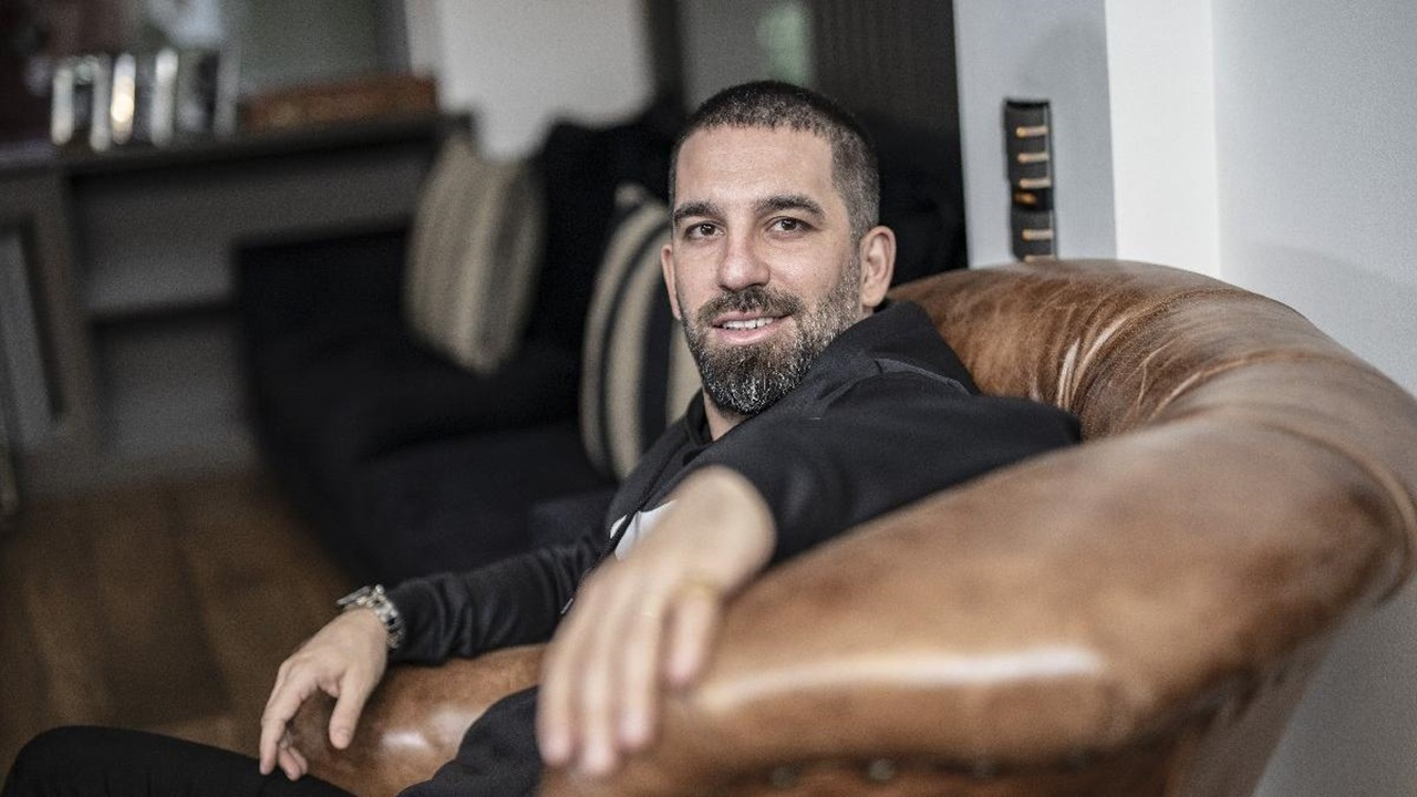 Arda Turan'dan imalı bayram mesajı!