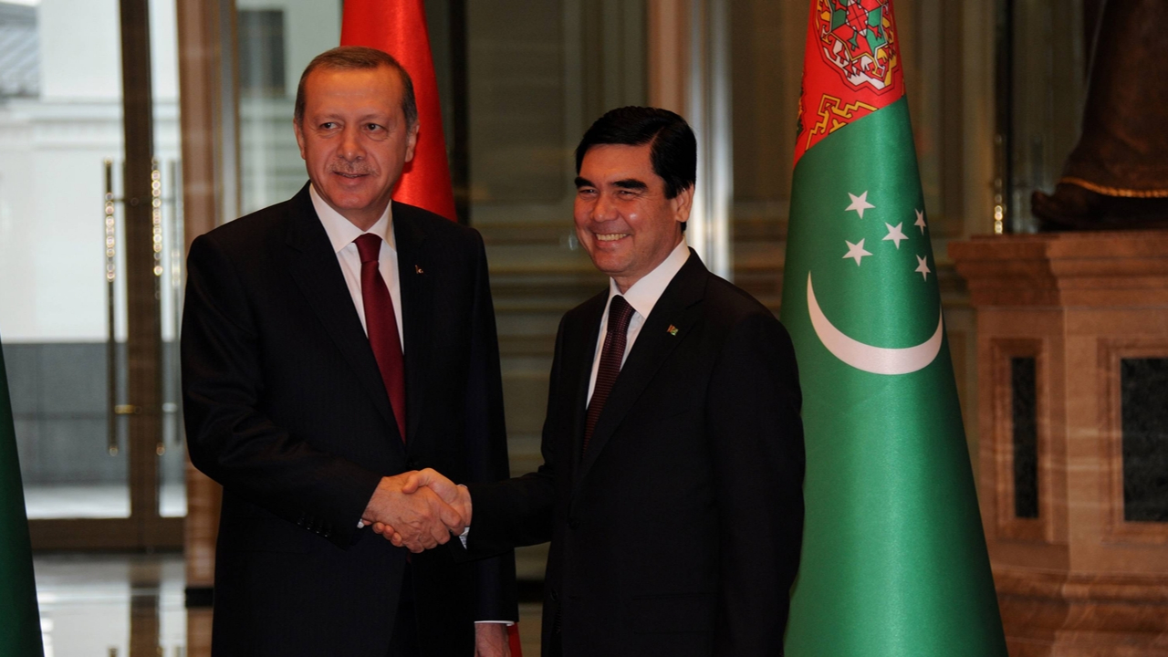 Erdoğan, Berdimuhamedov ile görüştü...