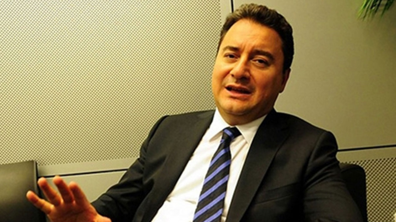 "Adam biliyorduk! Alçalmanın sizde sınırı yok besbelli..."