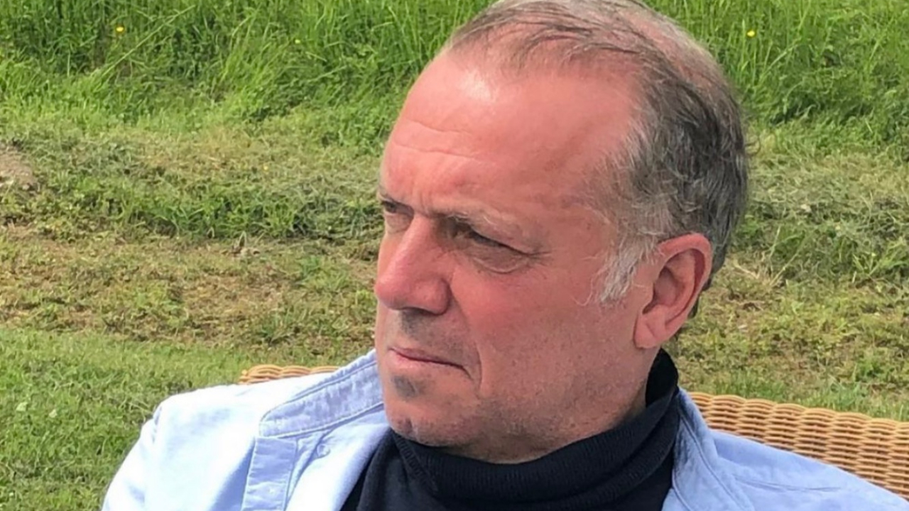 Cem Uzan'a çifte bayram: Alev'e aşığım...